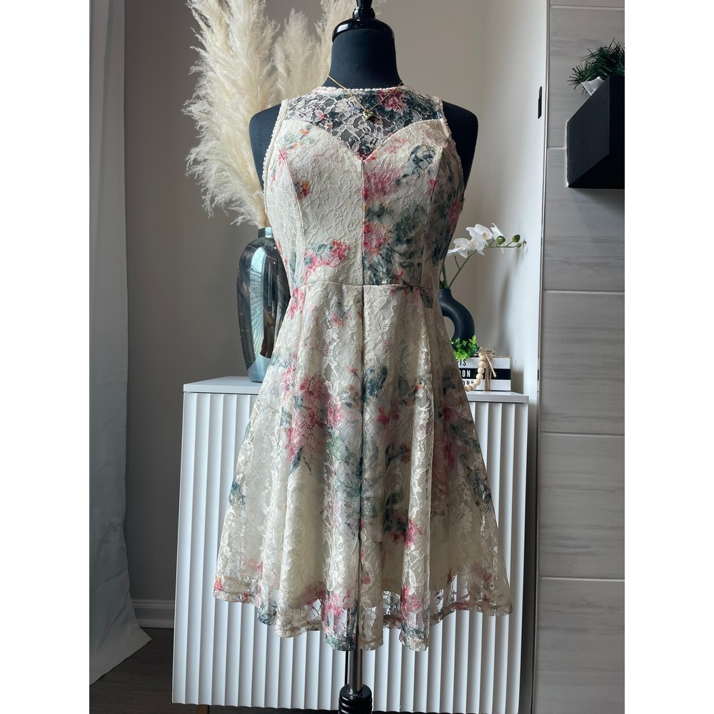 Altar'd State Cream Floral Lace Fit & Flare Mini Dress Sleeveless M‎
